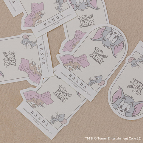 【TOM and JERRY】コラボレーションアイテムをご購入のお客様限定で、スペシャルBOX&巾着をプレゼント。