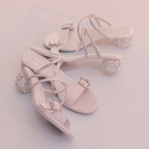 【Butterfly Collection】バタフライモチーフジュエリーヒールサンダル（品番：DS37299）