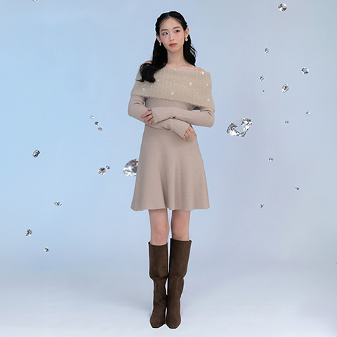 【Decorative Knit】フラワー×パールオフショルニットワンピース(品番:BD38238)